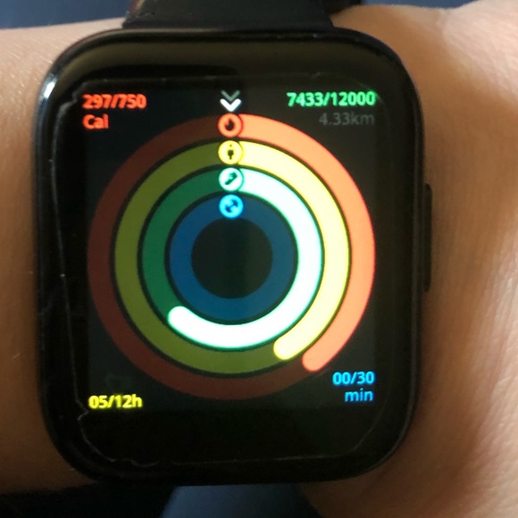 Atria FitTrack Smart Watch - Picture 12 of 16